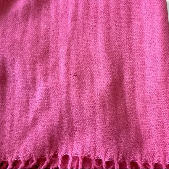 100% Cashmere Coral/ Pink Shawl/Scarf Balletcore Classic Neutral - Picture 6 of 7